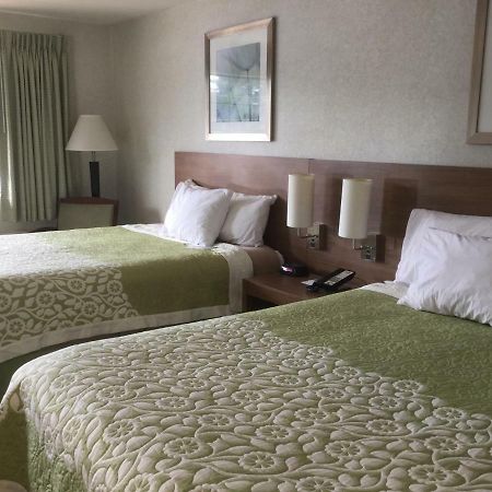 Days Inn By Wyndham Athens Zewnętrze zdjęcie
