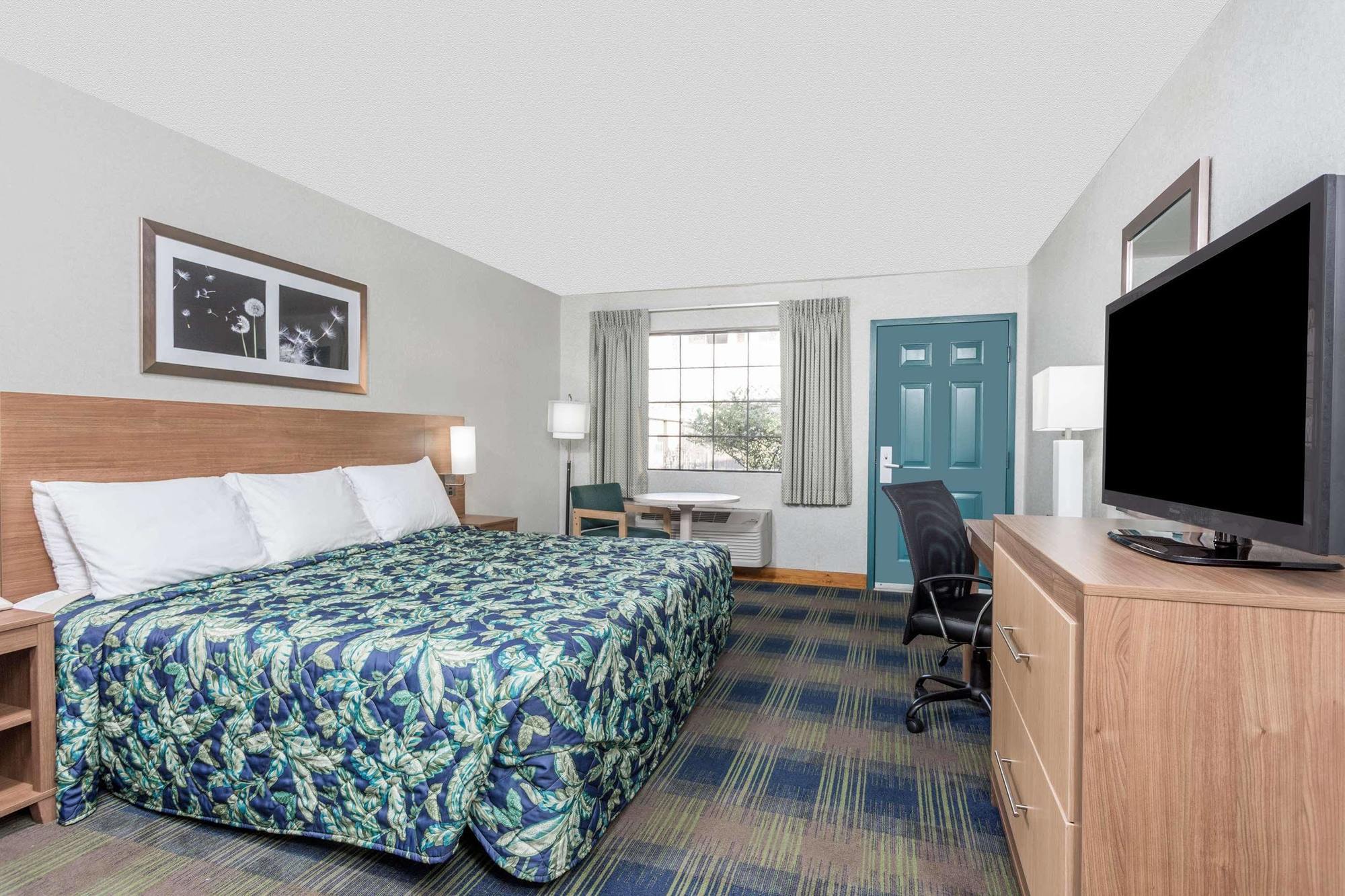 Days Inn By Wyndham Athens Zewnętrze zdjęcie